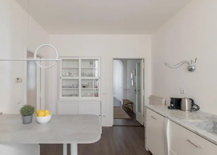 Iflat Monti Charming 로마