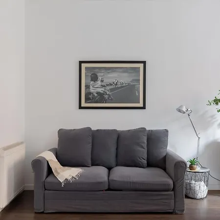 Iflat Monti Charming Apartment