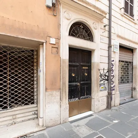 Iflat Monti Charming Apartment